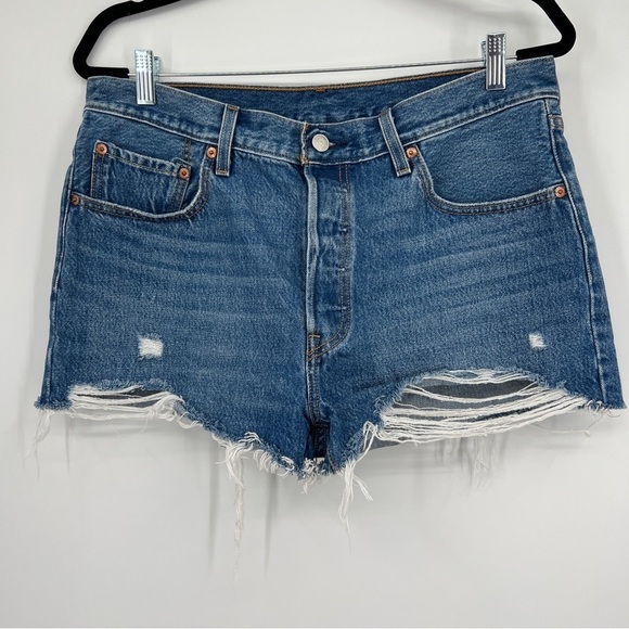 Levi's 501 medium wash button placket frayed raw edge whiskered denim shorts. - Picture 1 of 13